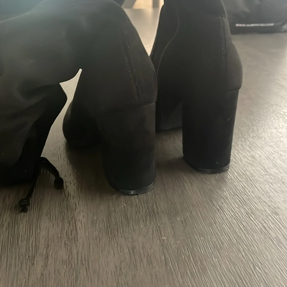 Kelly & Katie black over the knee boot size 6.5m. - Picture 5 of 5